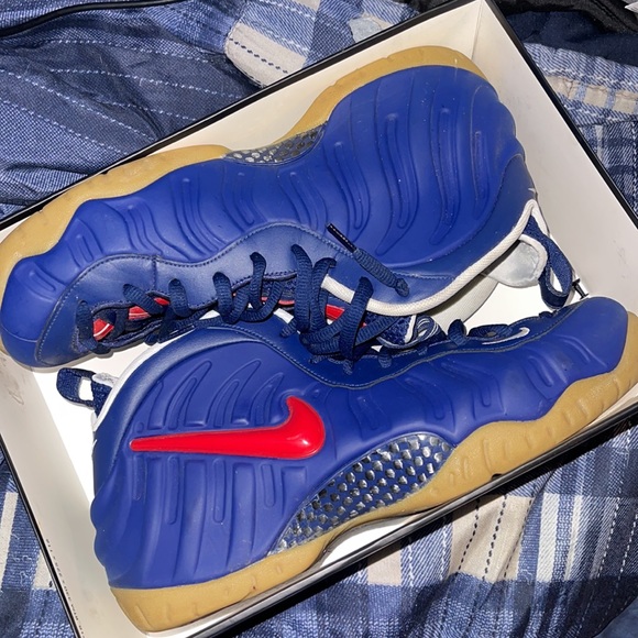 Nike Foamposite Pro - Picture 2 of 2